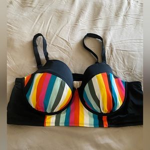 Cacique rainbow swim top 44D